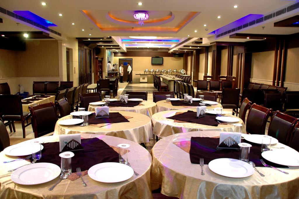 Hotel Palmdale Zirakpur Exterior foto